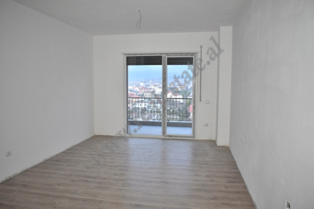 Two bedroom apartment for sale in Blu Boulevard in Kamez area.
Is located on the 6th floor of a bui